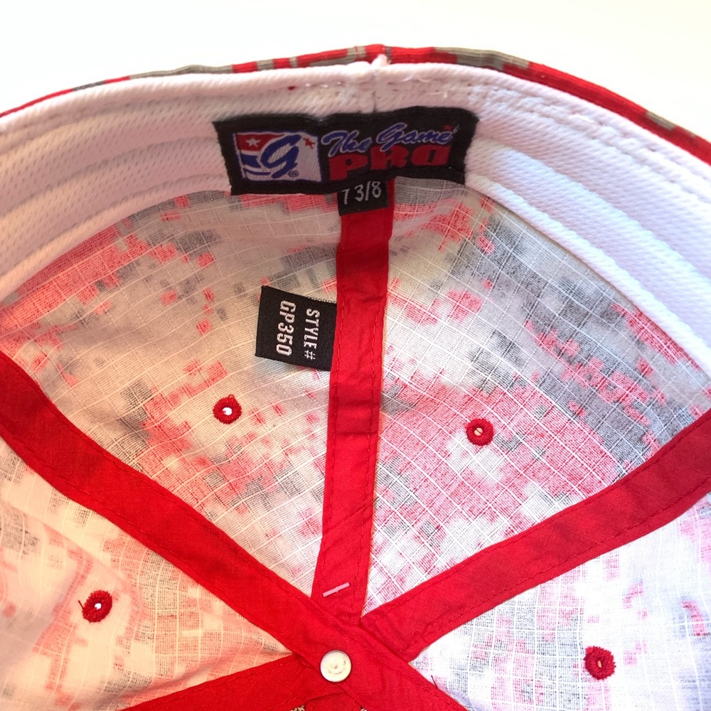 Digital Pattern Fitted Hat - Picture 6 of 6